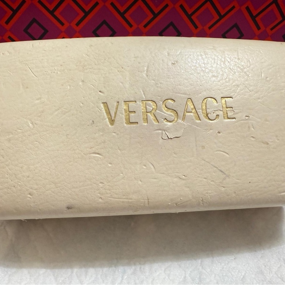 Versace Oversized Black Sunglasses - Picture 5 of 6